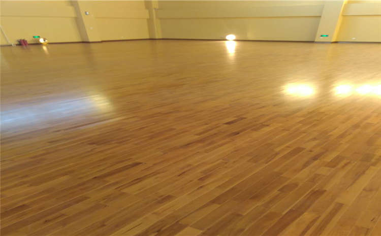 欧氏松木乒乓球馆木地板一平米价格