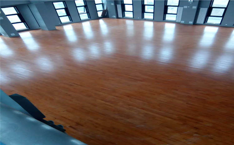 欧氏柞木舞台运动木地板每平米价格