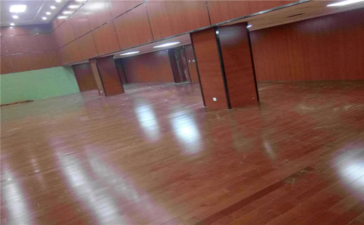 欧氏20厚木地板篮球馆施工技术方案