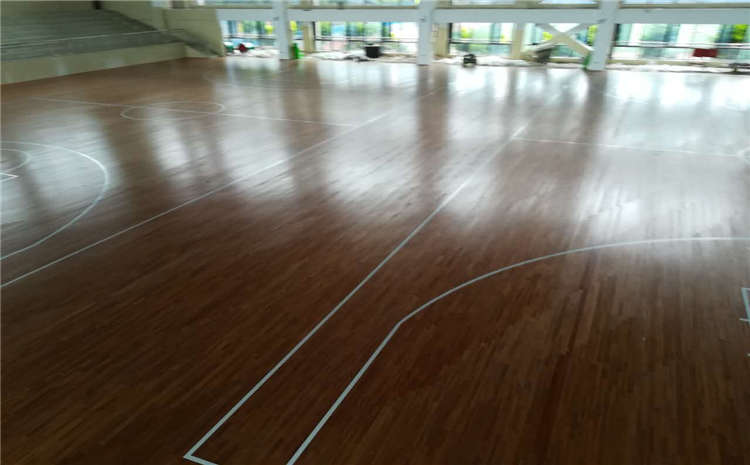 欧氏专业的排球馆木地板安装工艺