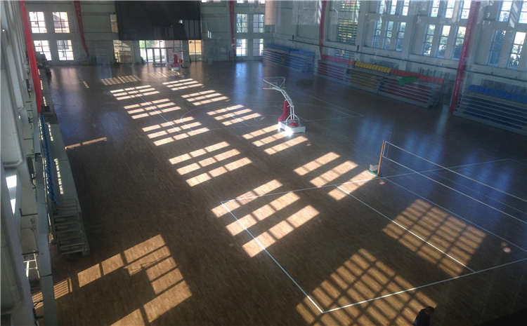 训练馆体育木地板一般多少钱