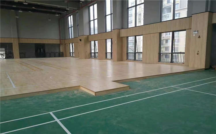 运动木地板翻新都要做些什么