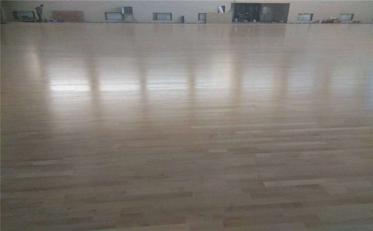 运动木地板价格，为什么会有差异